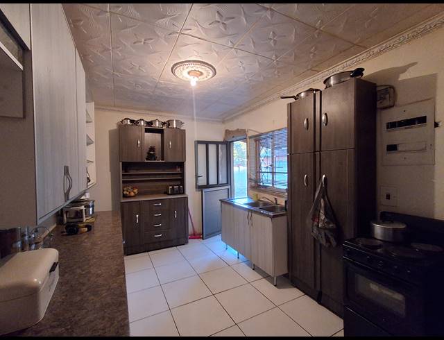 3 BEDROOM FREESTANDING FOR SALE IN RANDLESPARK